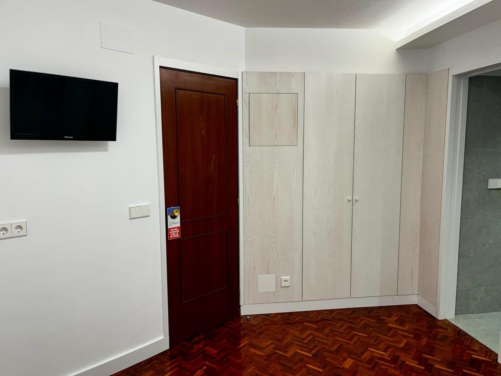 Hostal Charo II Santiago de Compostela Exterior photo