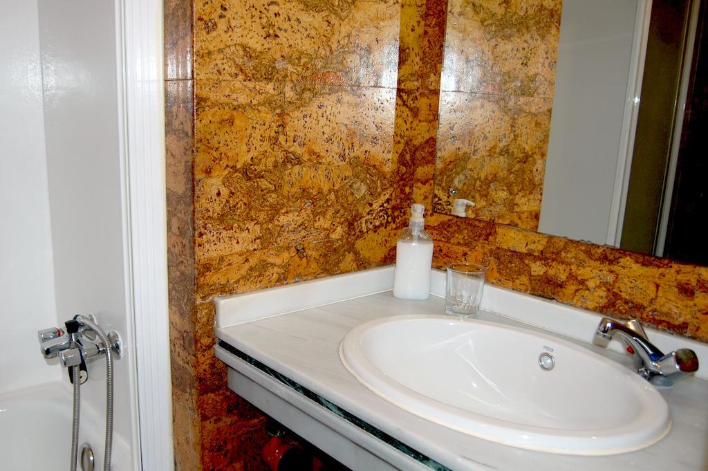 Hostal Charo II Santiago de Compostela Room photo